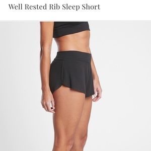 Athleta sleep short Well Rested Sleep Rib short in woman’s black NWT size L & XL